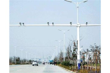 山西監(jiān)控桿在安裝的時候有哪些需要注意的？鑫雨杭電器